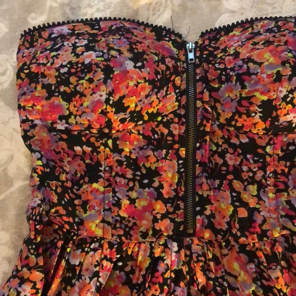 Strapless floral mini dress - Picture 5 of 8